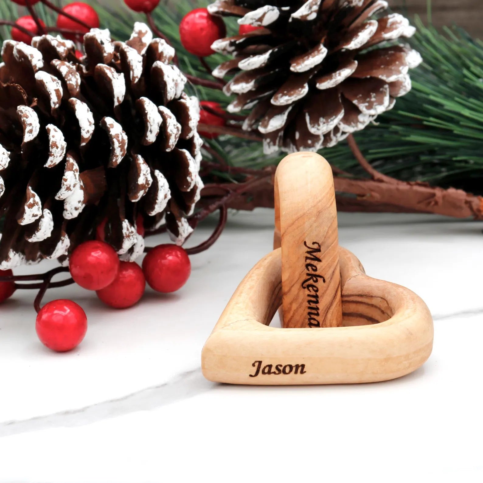 Personalized Interlocking wooden, Hearts Wedding wood Heart, 5th Anniversary gift, Valentines gift